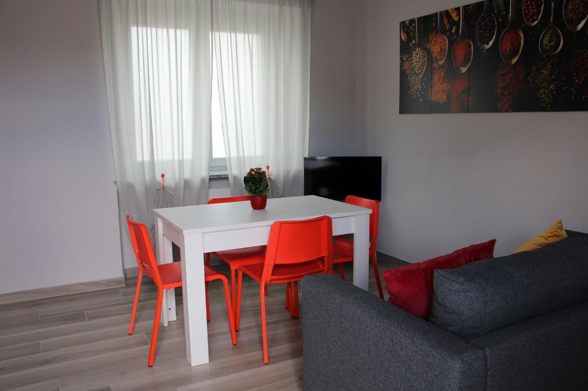 La Luna Blu Malpensa Papaveri Apartment *